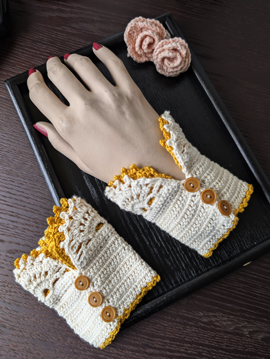 The Short Lace Waltz Yellow #007