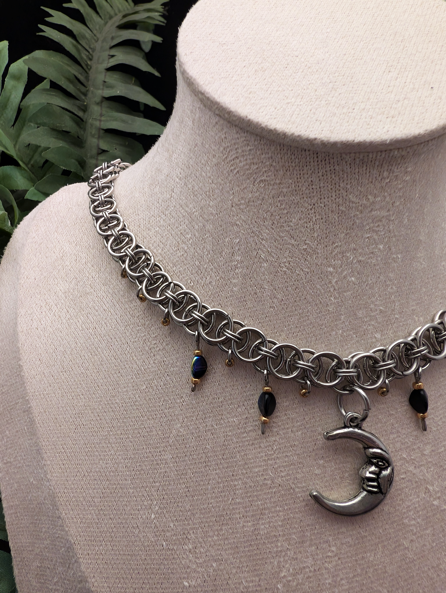 Selene's Silvery Serenade