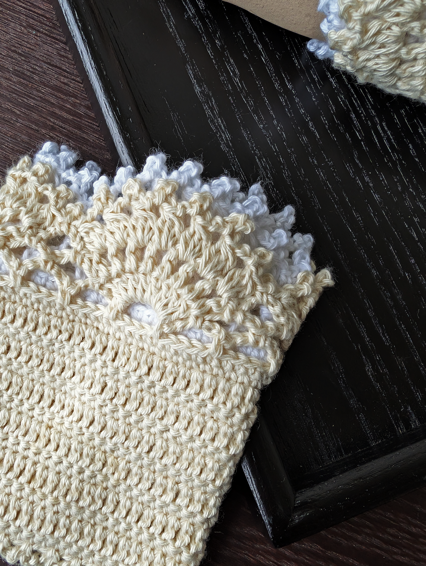The Short Lace Waltz White