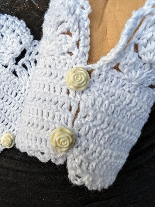 The Unique Lace Waltz #001