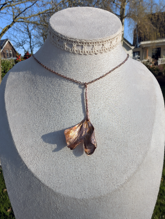 Whispercleft Necklace