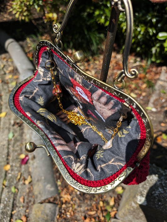 Lady Victoria’s Companion #002