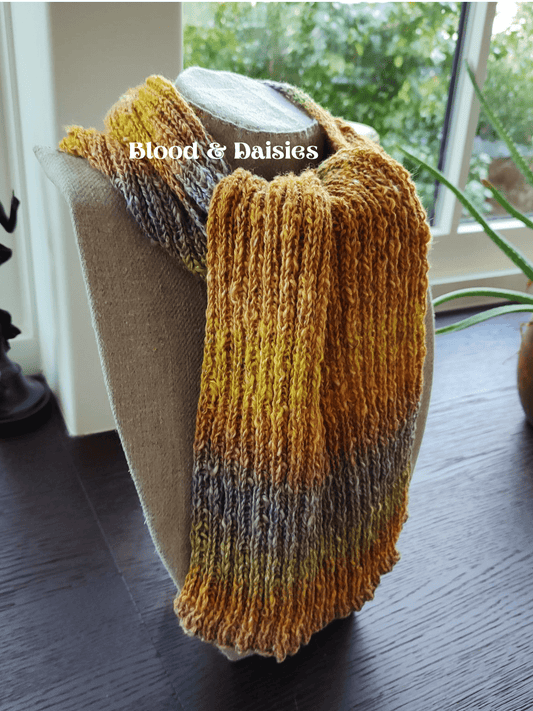 Misty Horizon Scarf - Blood & Daisies