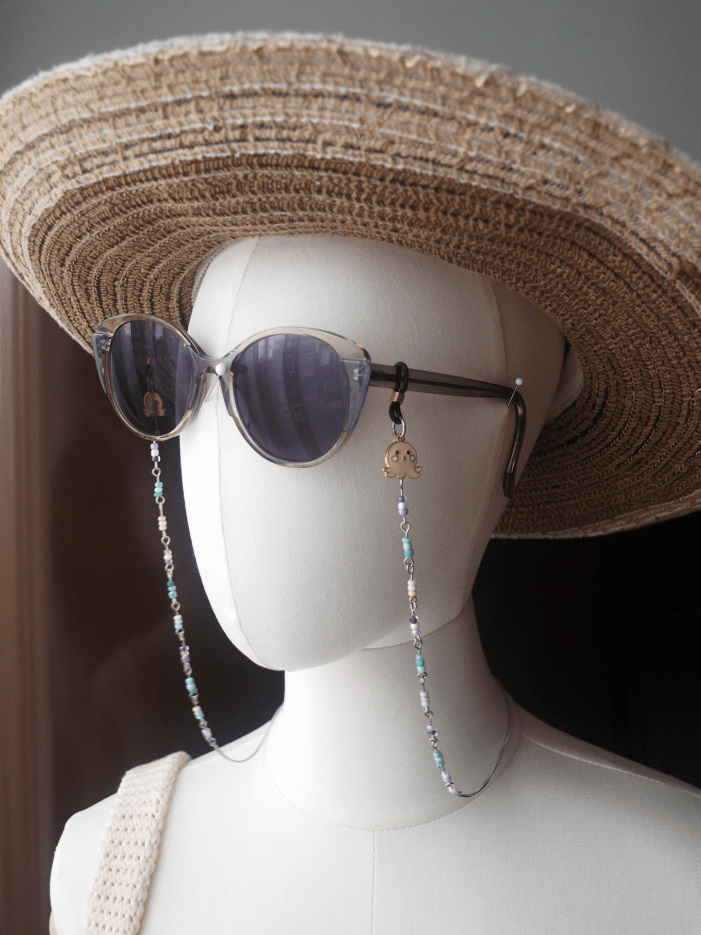 Octo's Eyeglass Chain - Blood & Daisies