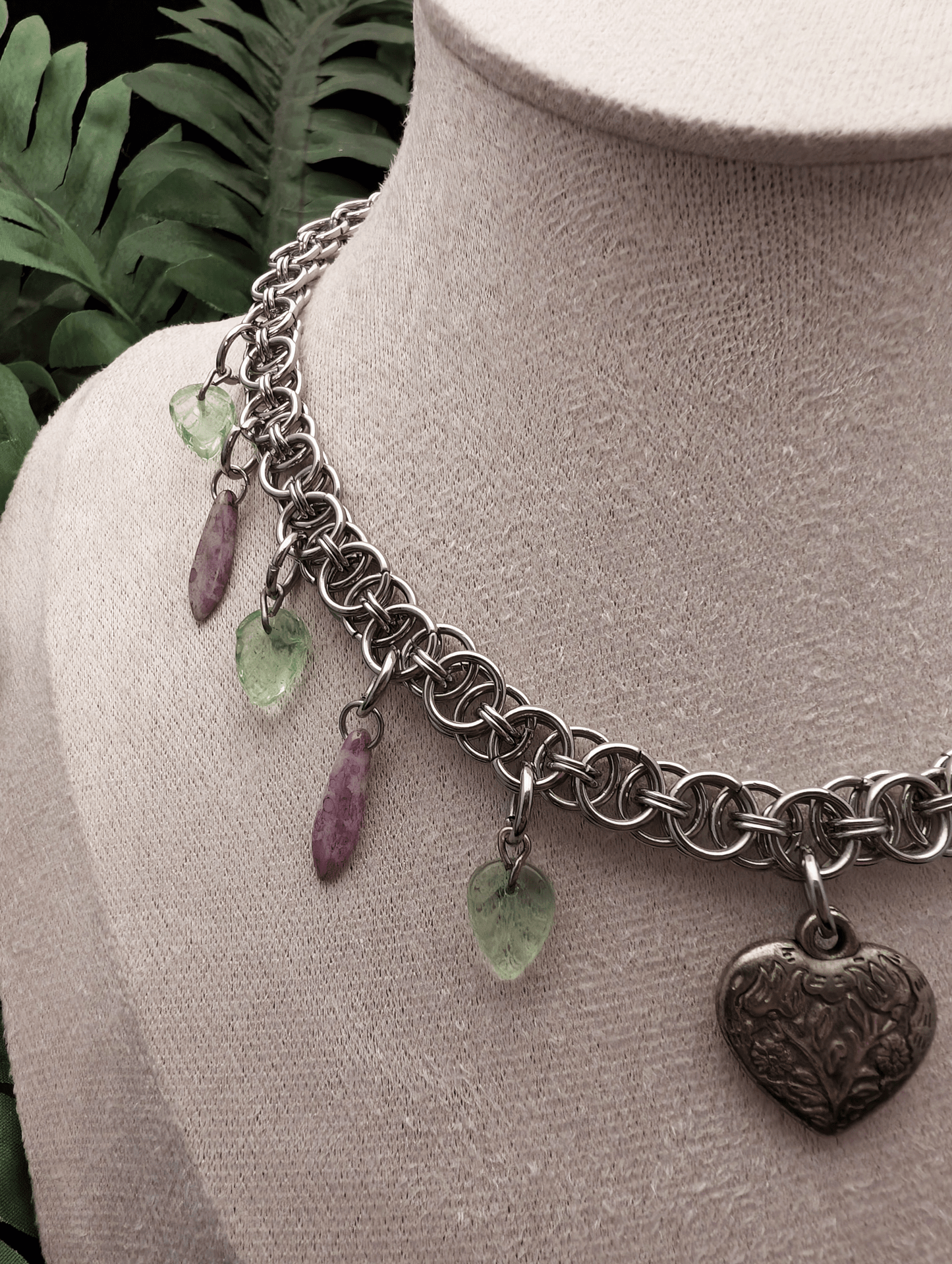 Petals & Leaves Necklace - Blood & Daisies