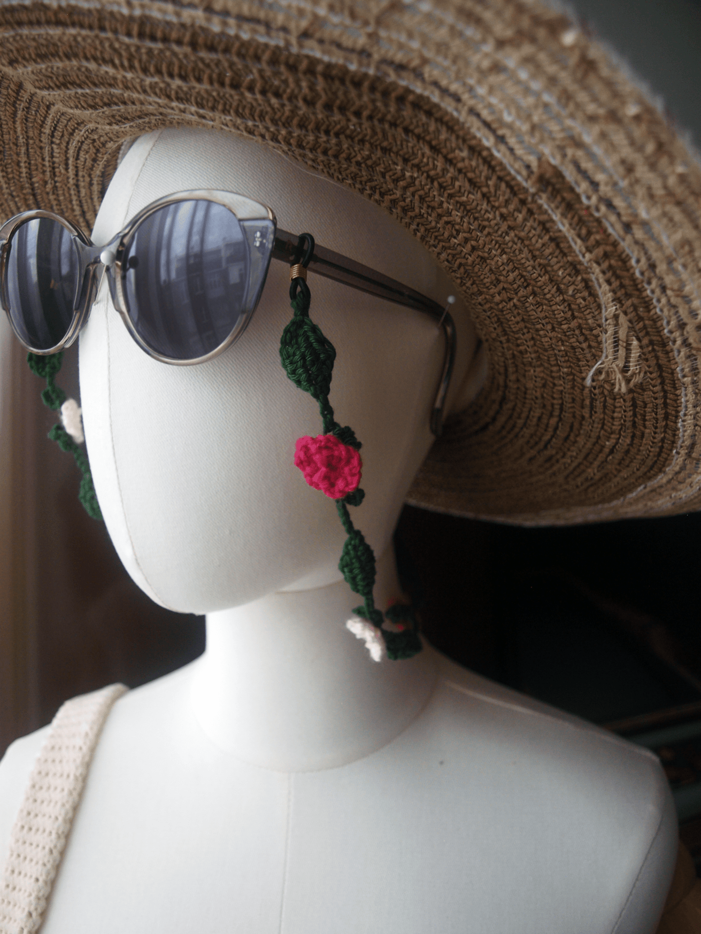 Rose Garden Eyeglass Chain - Blood & Daisies