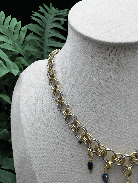 Sundance Necklace - Blood & Daisies