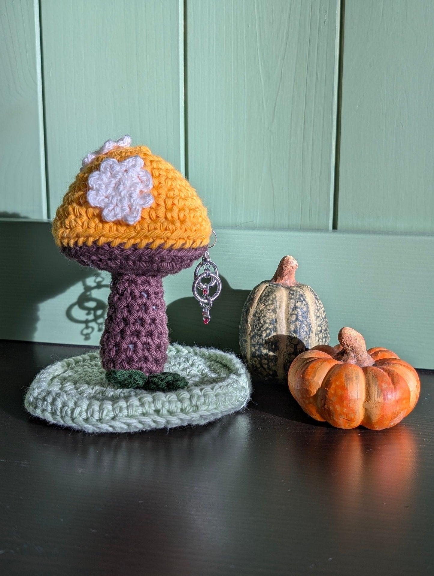 Trinket Toadstools - Blood & Daisies