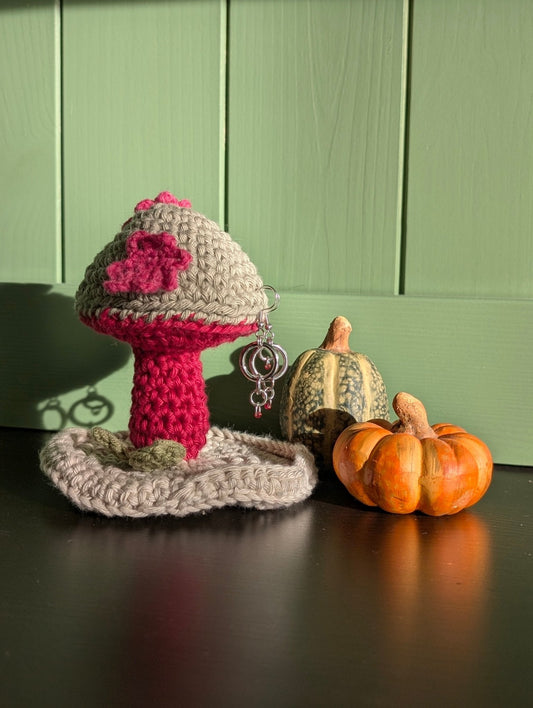 Trinket Toadstools - Blood & Daisies