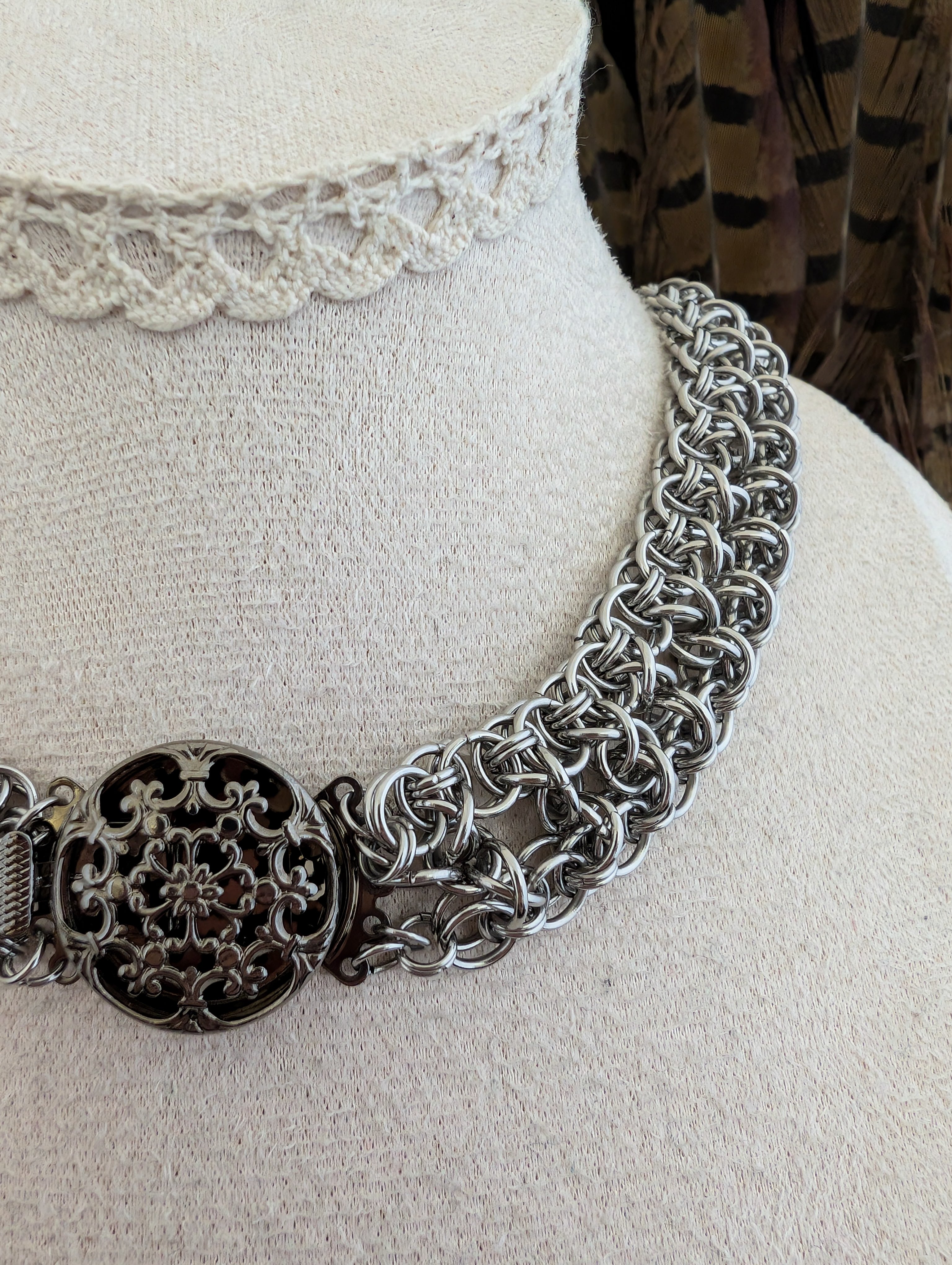 The History of Chainmaille: From Armour to Jewellery – Blood & Daisies