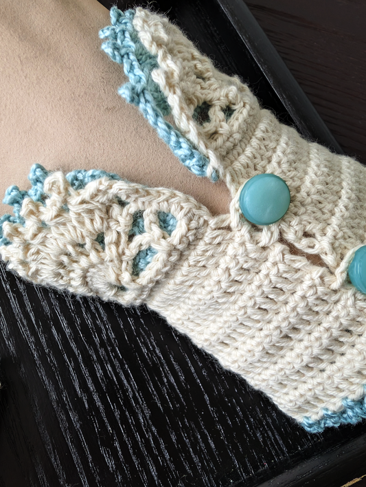 The Short Lace Waltz Light Blue