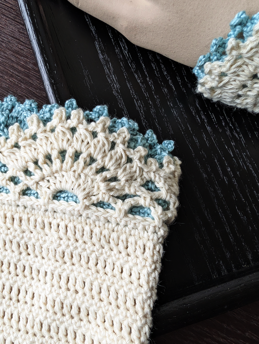 The Short Lace Waltz Light Blue