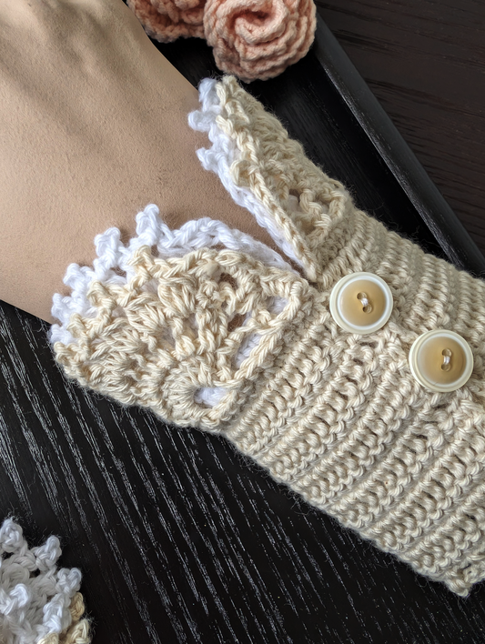 The Short Lace Waltz White