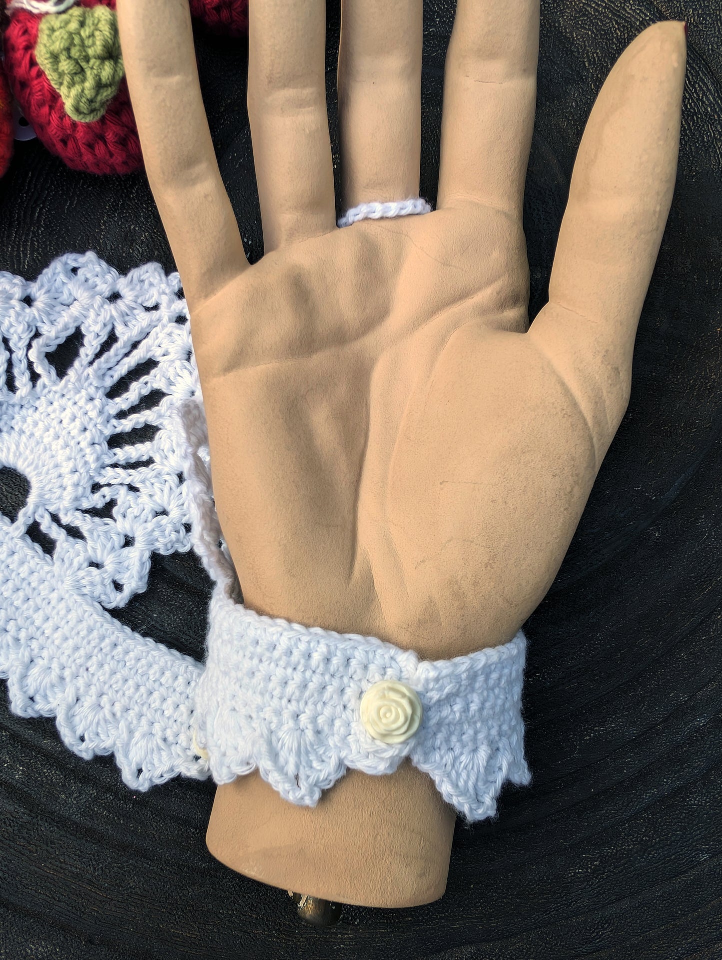 The Unique Lace Waltz #002