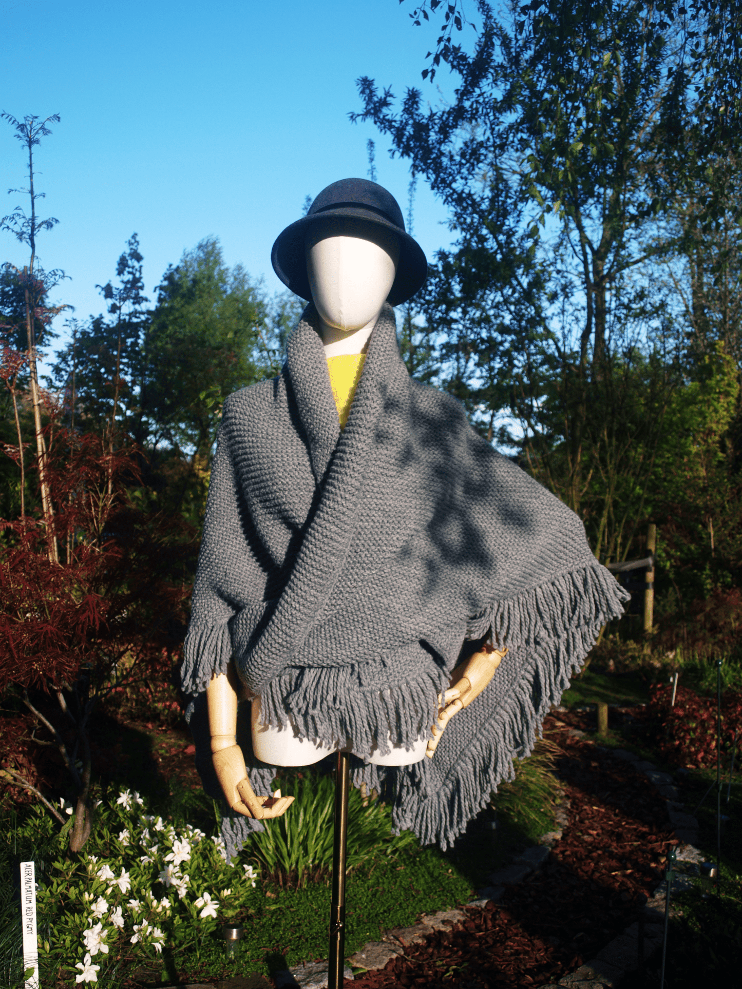 Artemisia Shawl - Blood & Daisies