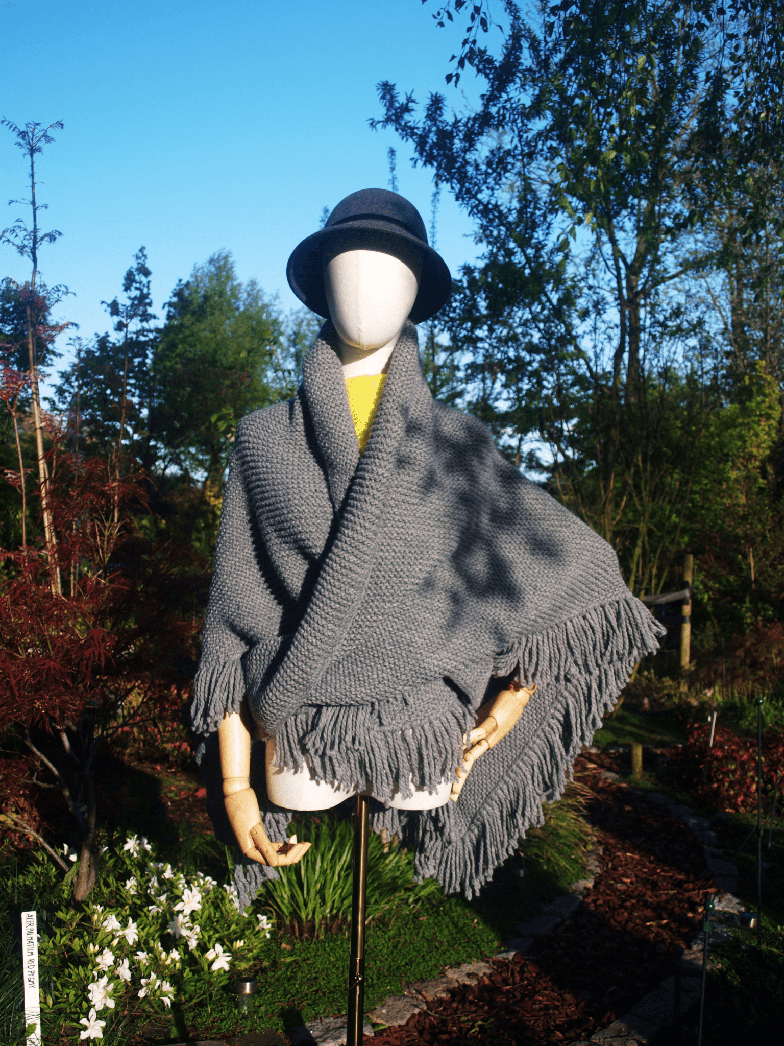 Artemisia Shawl - Blood & Daisies