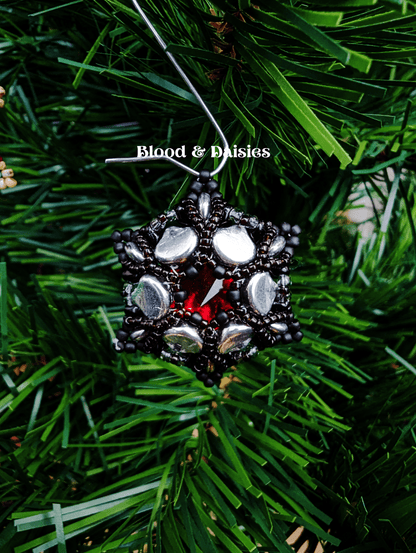 Astrid 'Alluring Arnold' - Blood & Daisies