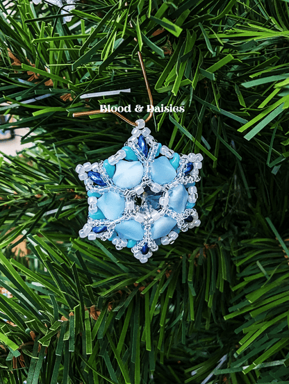 Astrid 'Blue Ice' - Blood & Daisies