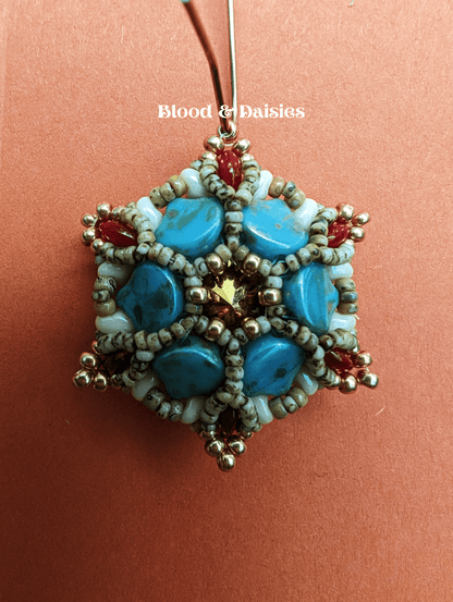 Astrid 'Bony Blue' - Blood & Daisies