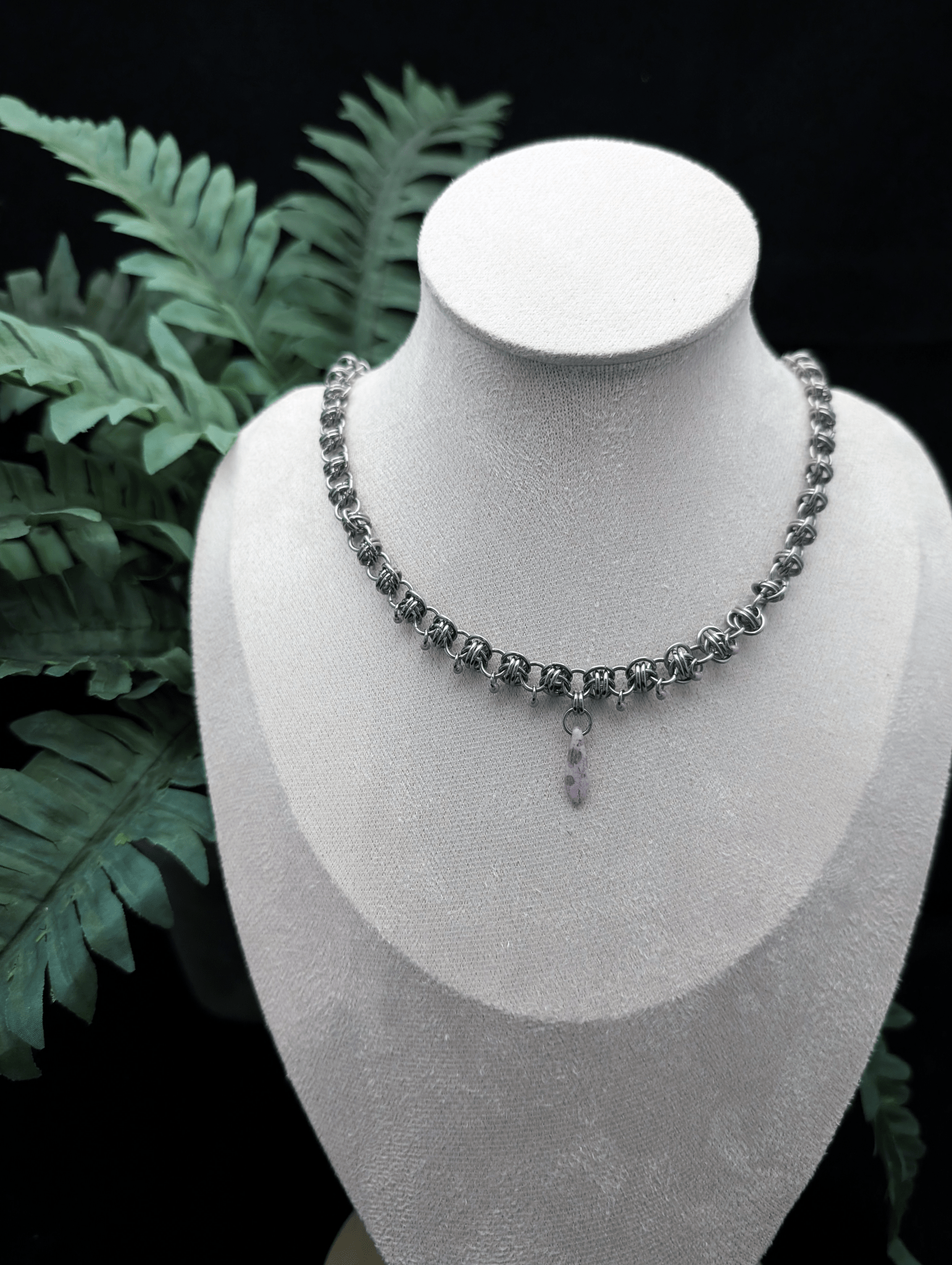 Blush of Dawn Necklace - Blood & Daisies