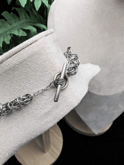 Chain of Command Necklace - Blood & Daisies