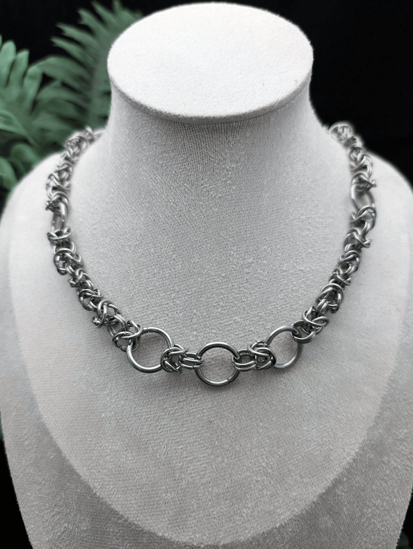 Chain of Command Necklace - Blood & Daisies