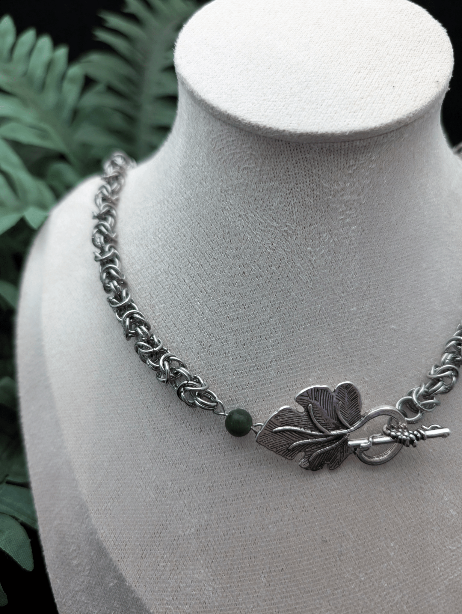 Forest's Secret Necklace - Blood & Daisies