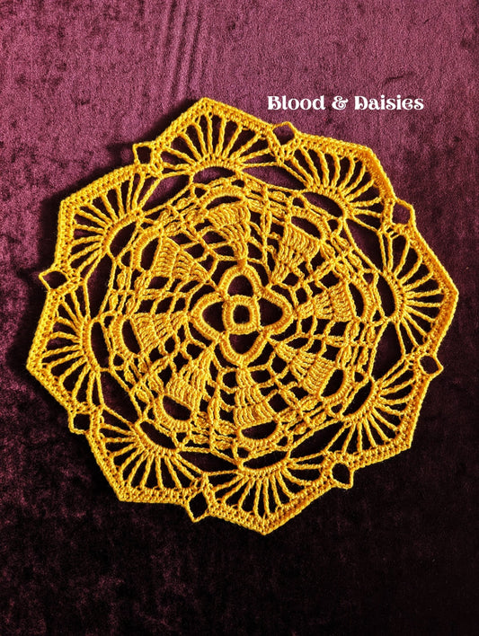 Golden Rays Table Topper - Blood & Daisies