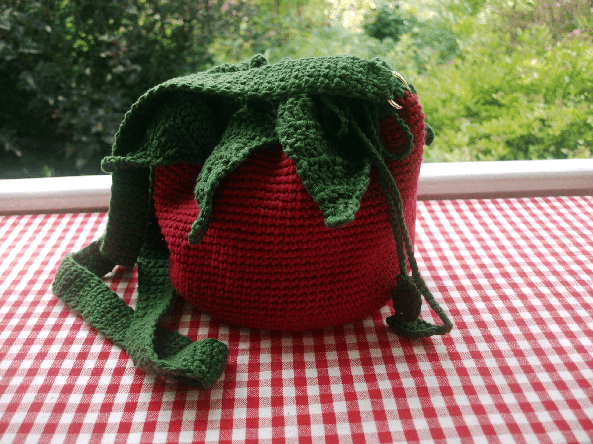 Ruby Raspberry Bag - Blood & Daisies