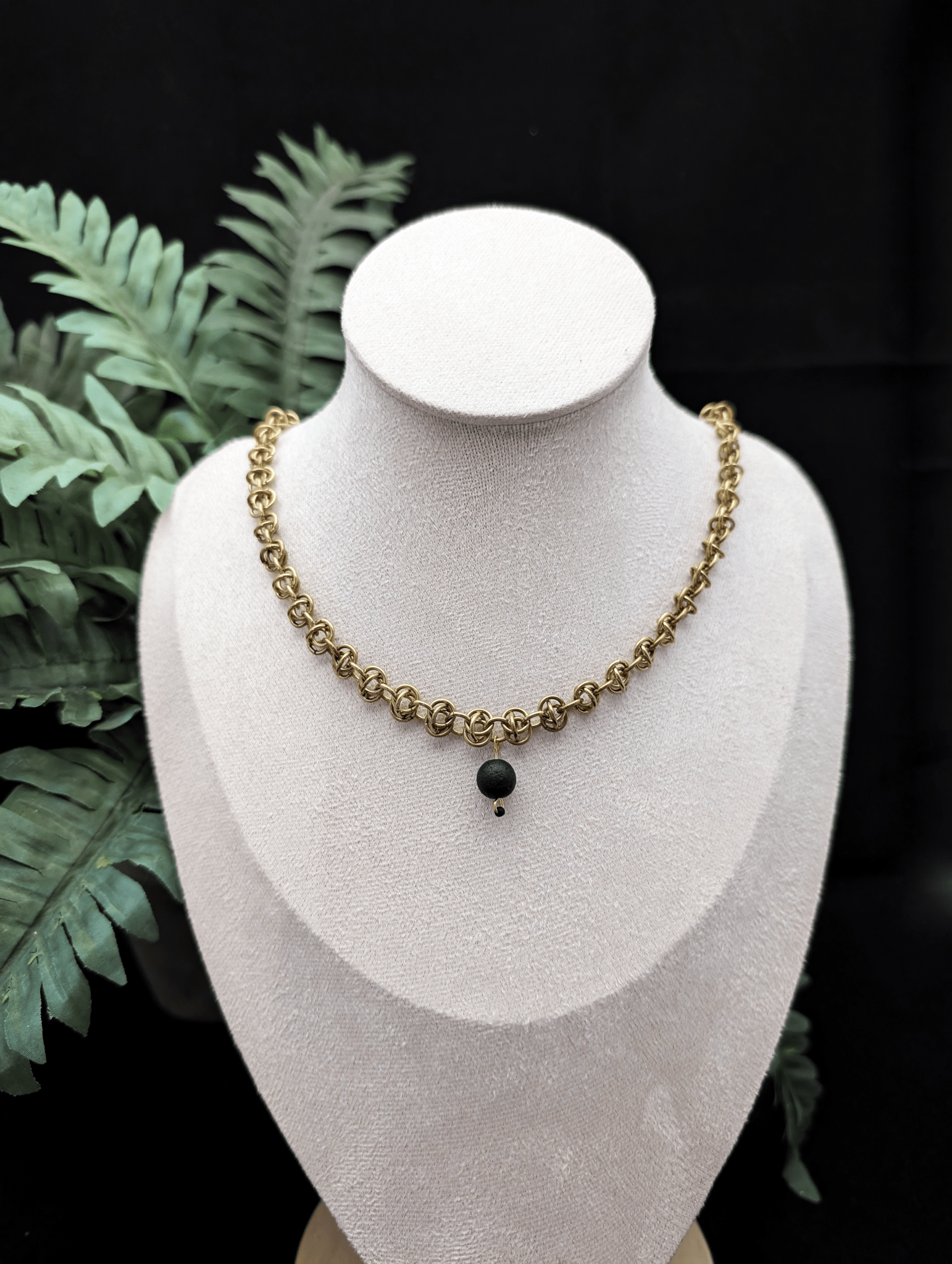 The Pulse of Earth Necklace - Blood & Daisies